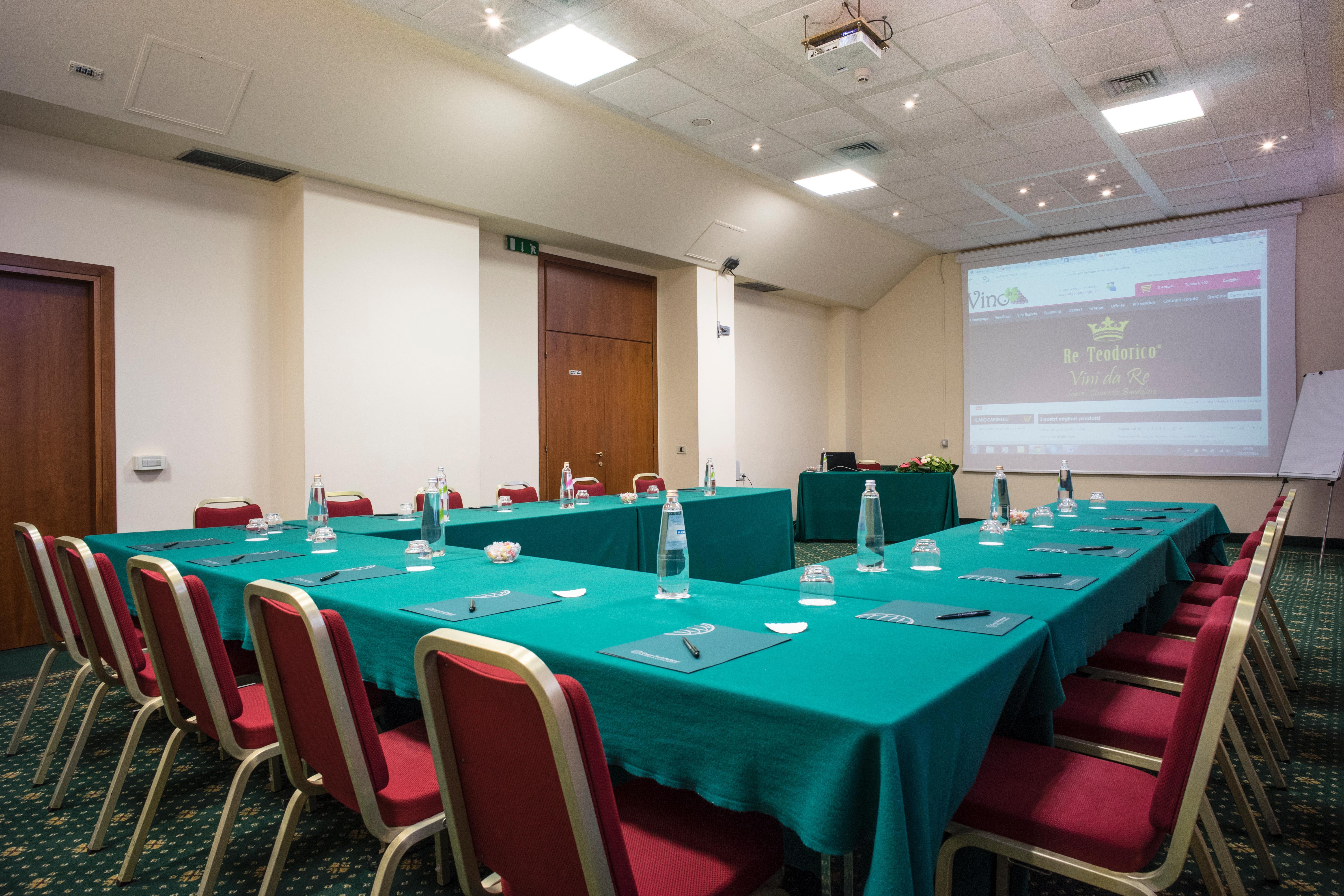 Hilton Garden Inn Bologna North Quarto Inferiore Exterior photo
