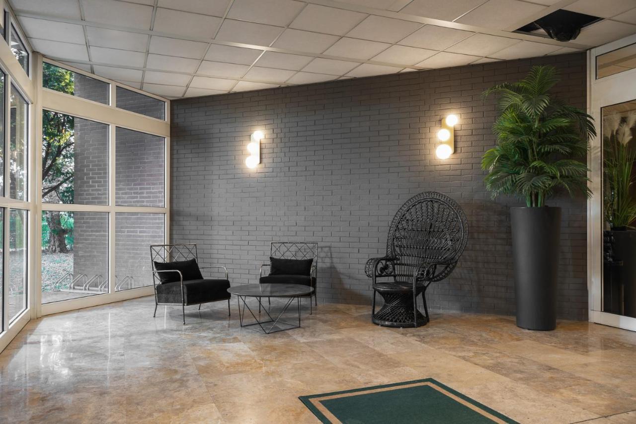 Hilton Garden Inn Bologna North Quarto Inferiore Exterior photo