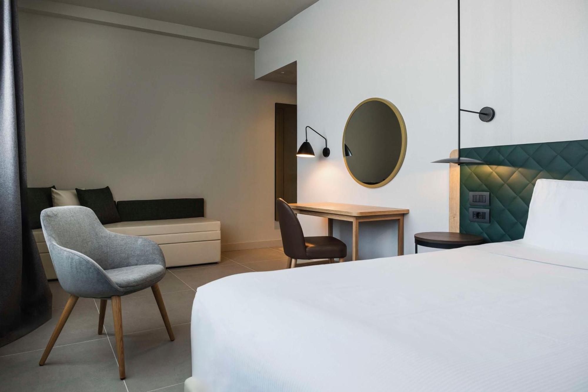 Hilton Garden Inn Bologna North Quarto Inferiore Exterior photo