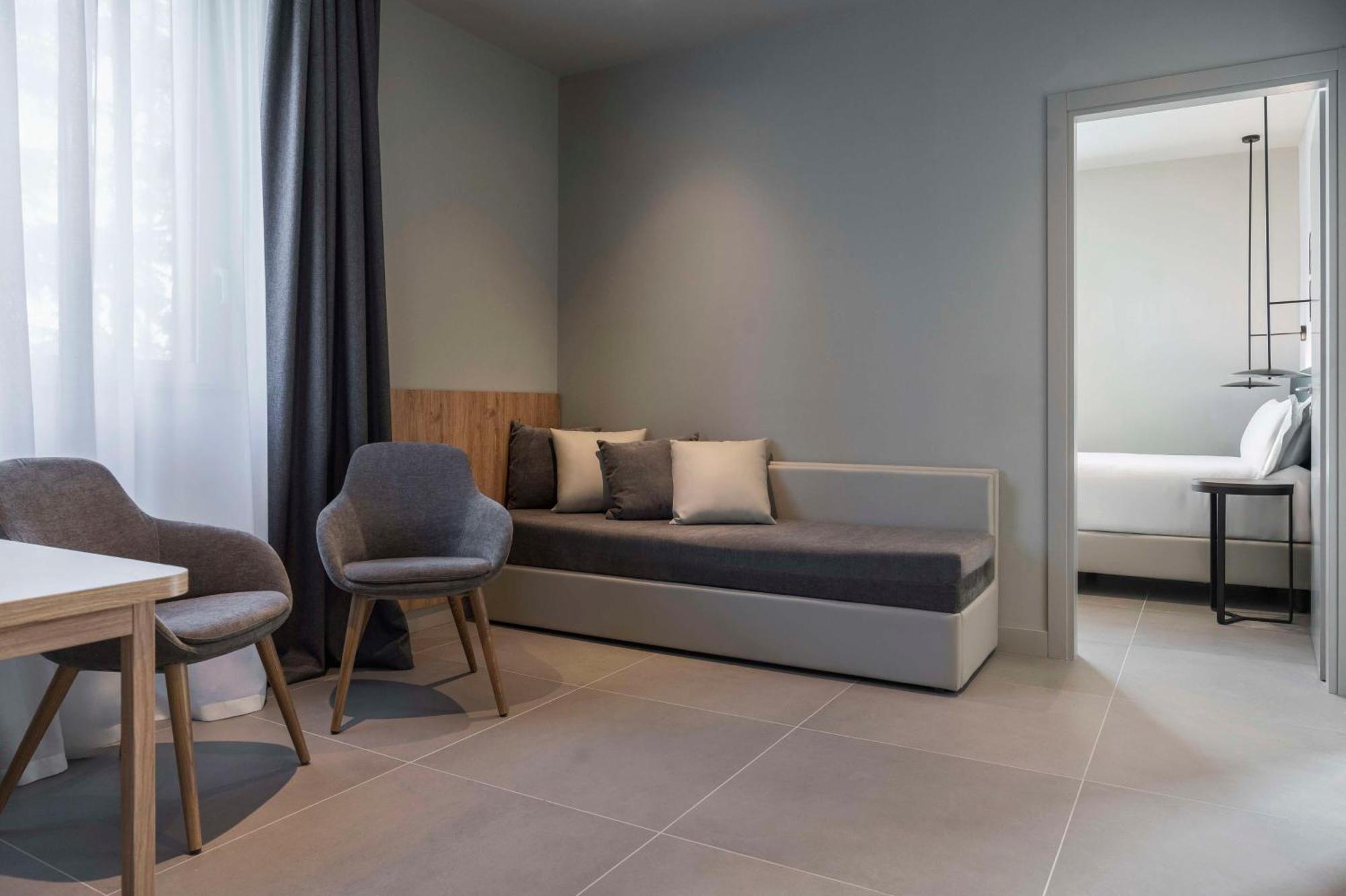 Hilton Garden Inn Bologna North Quarto Inferiore Exterior photo