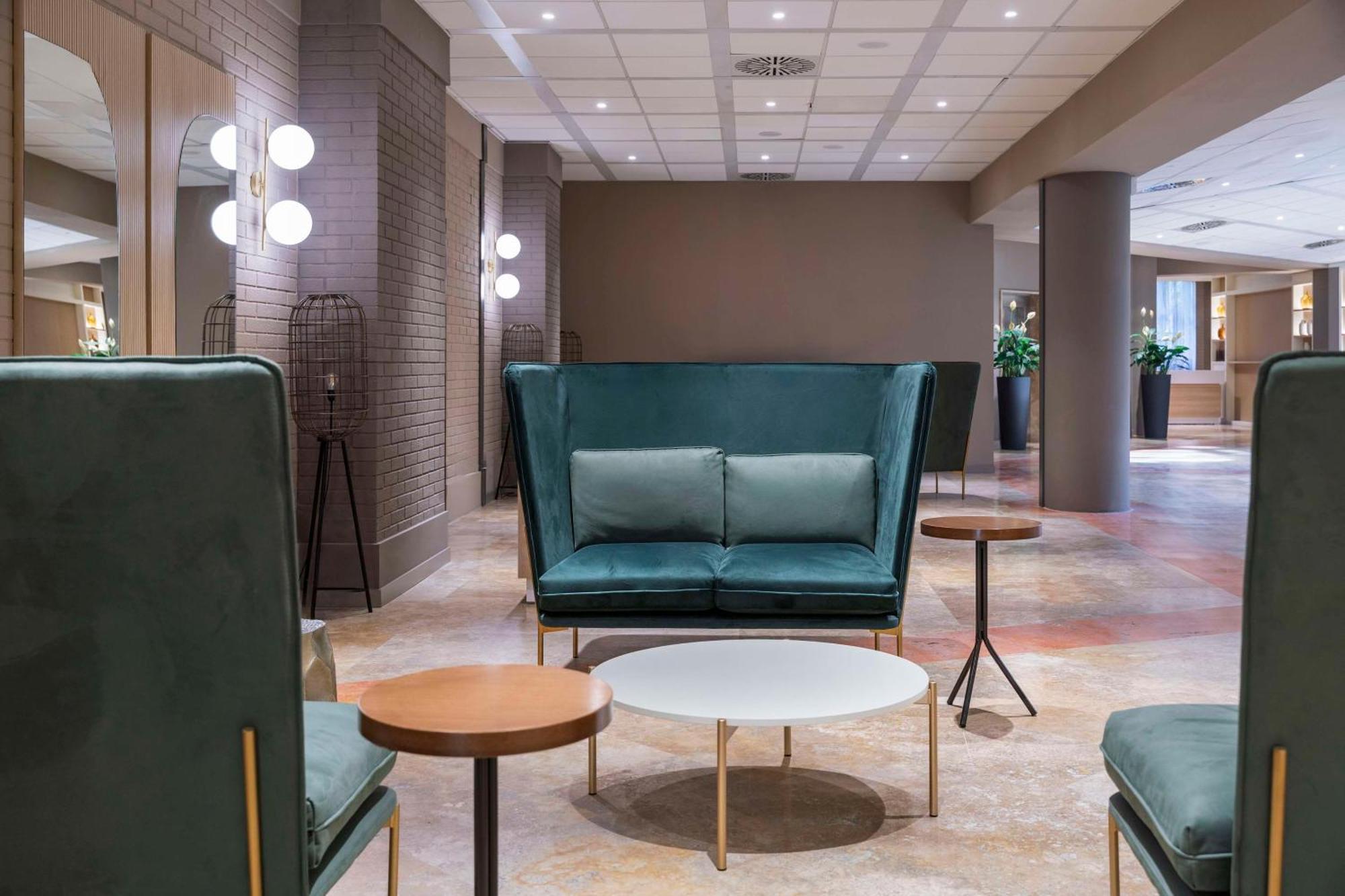 Hilton Garden Inn Bologna North Quarto Inferiore Exterior photo